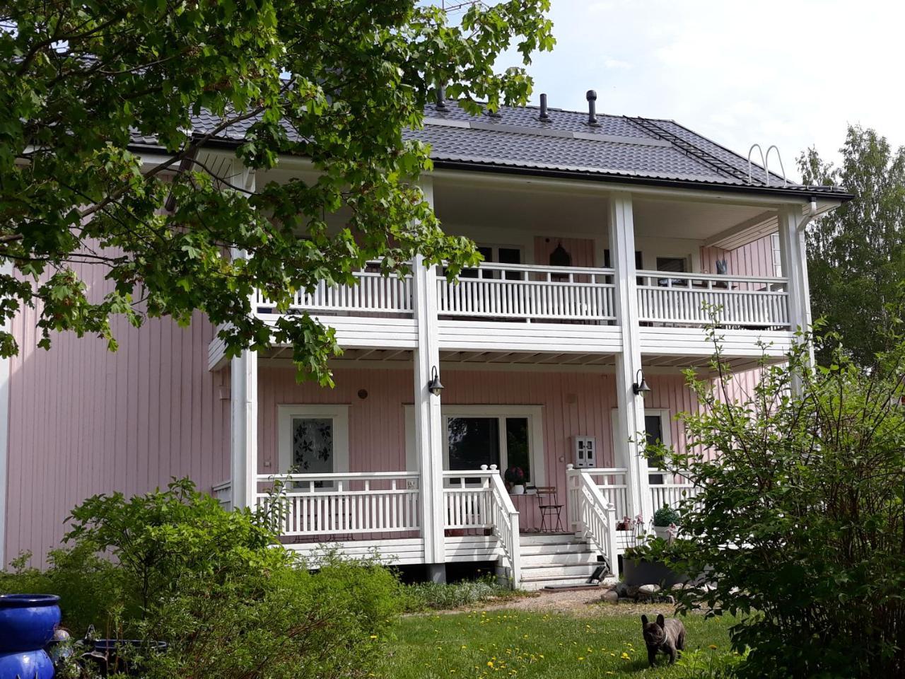 Wanha Neuvola Guesthouse Pieksamaki Exteriér fotografie